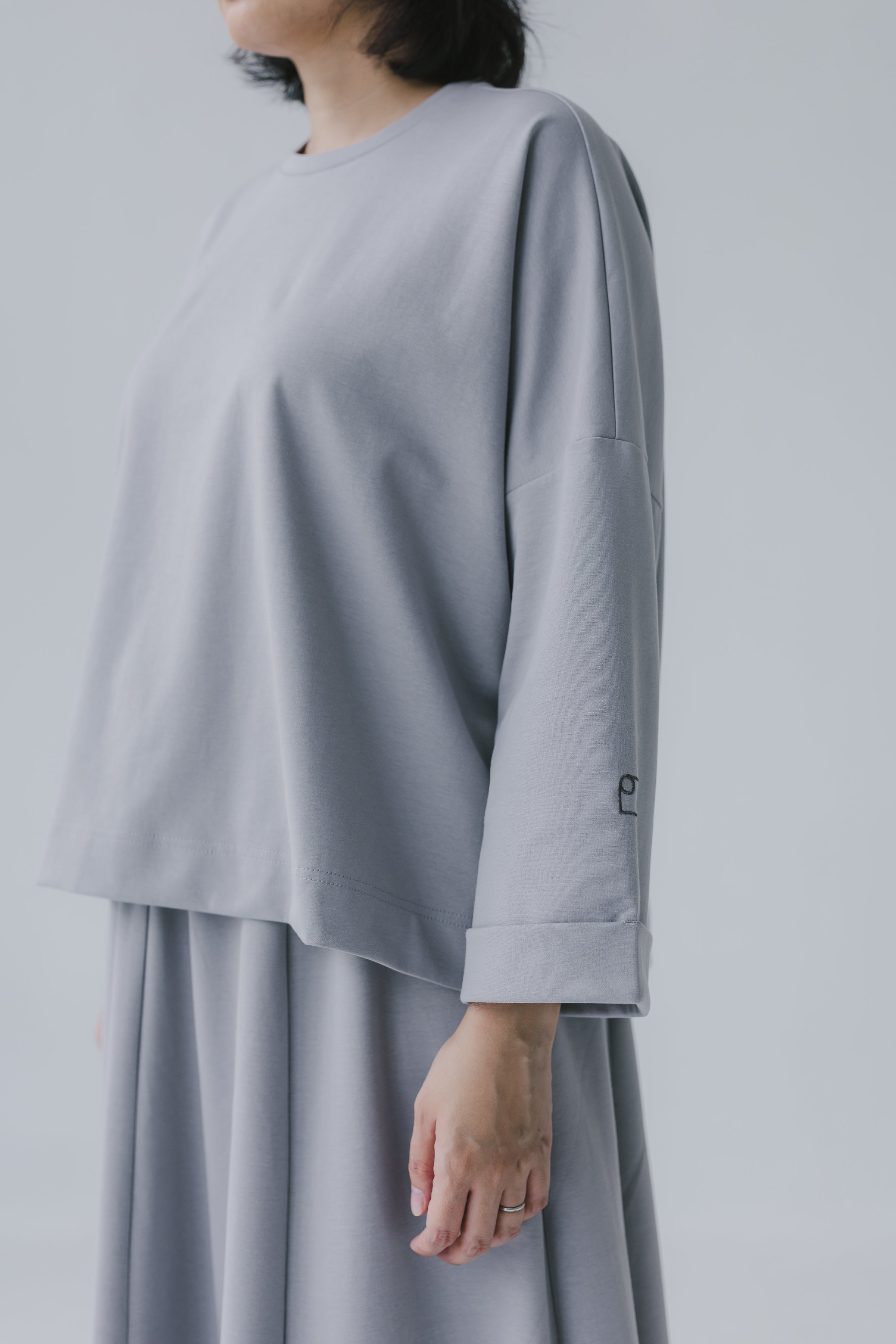 COMFORT WEAR FOLDED CUFF TOP