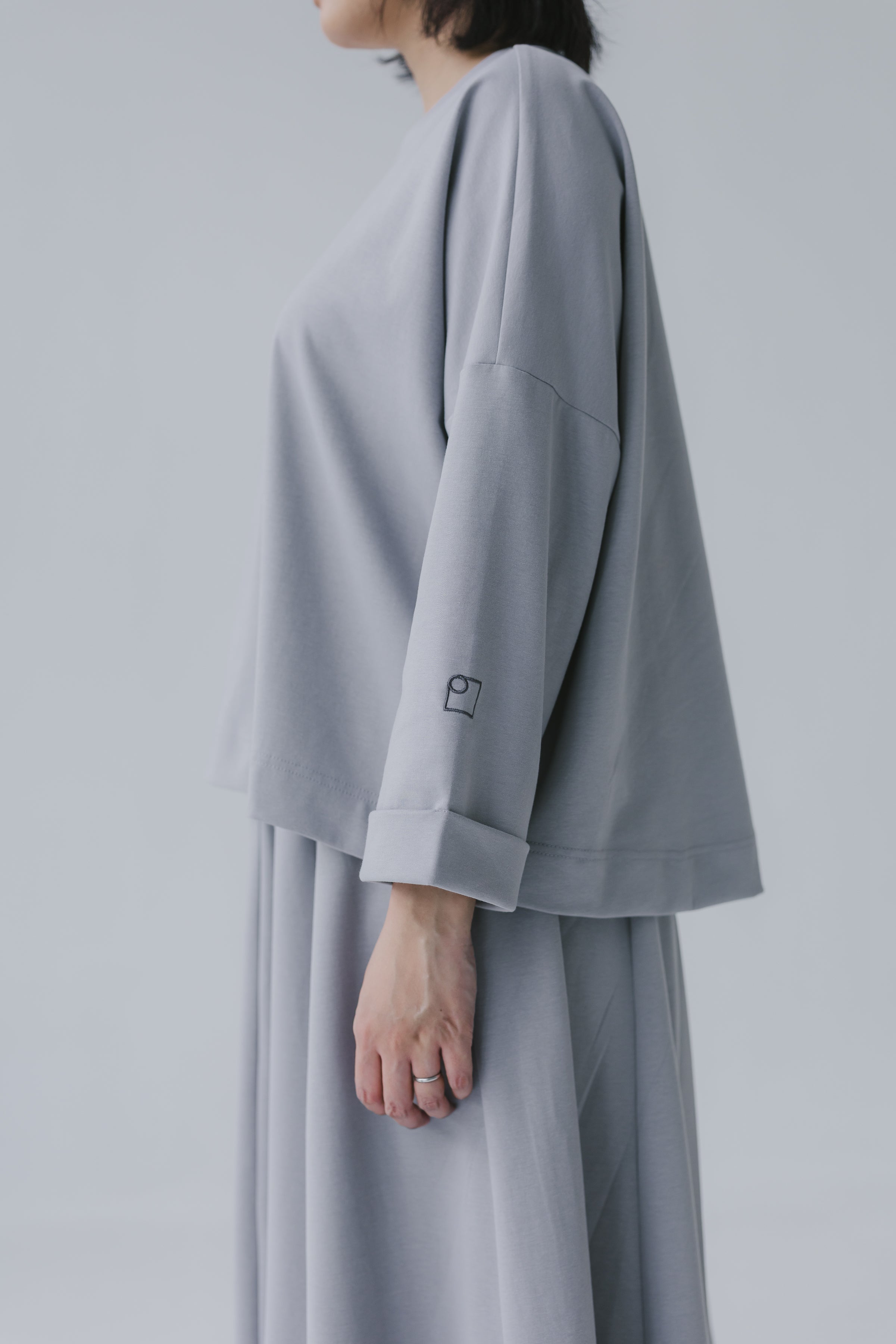 COMFORT WEAR FOLDED CUFF TOP