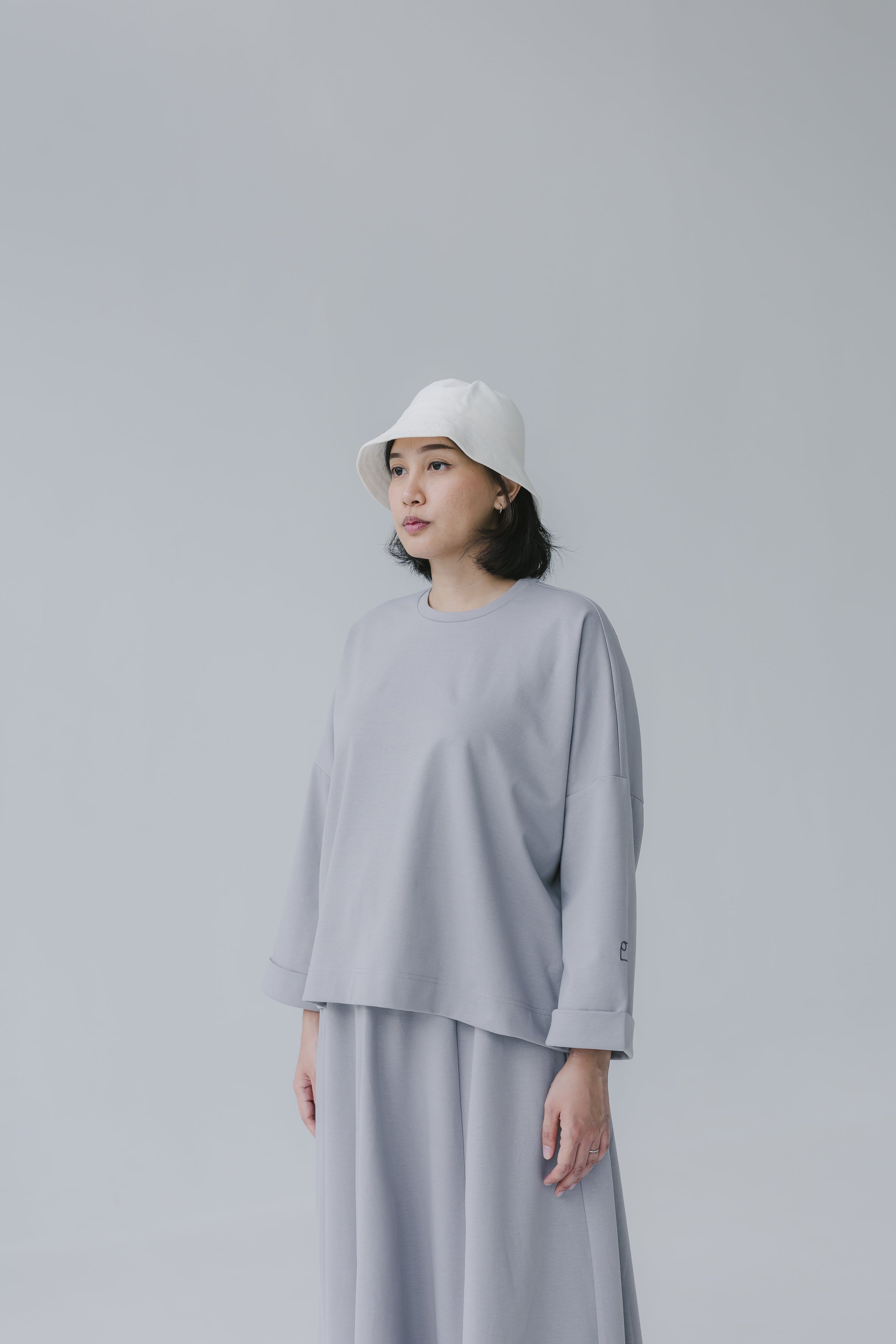 COMFORT WEAR FOLDED CUFF TOP