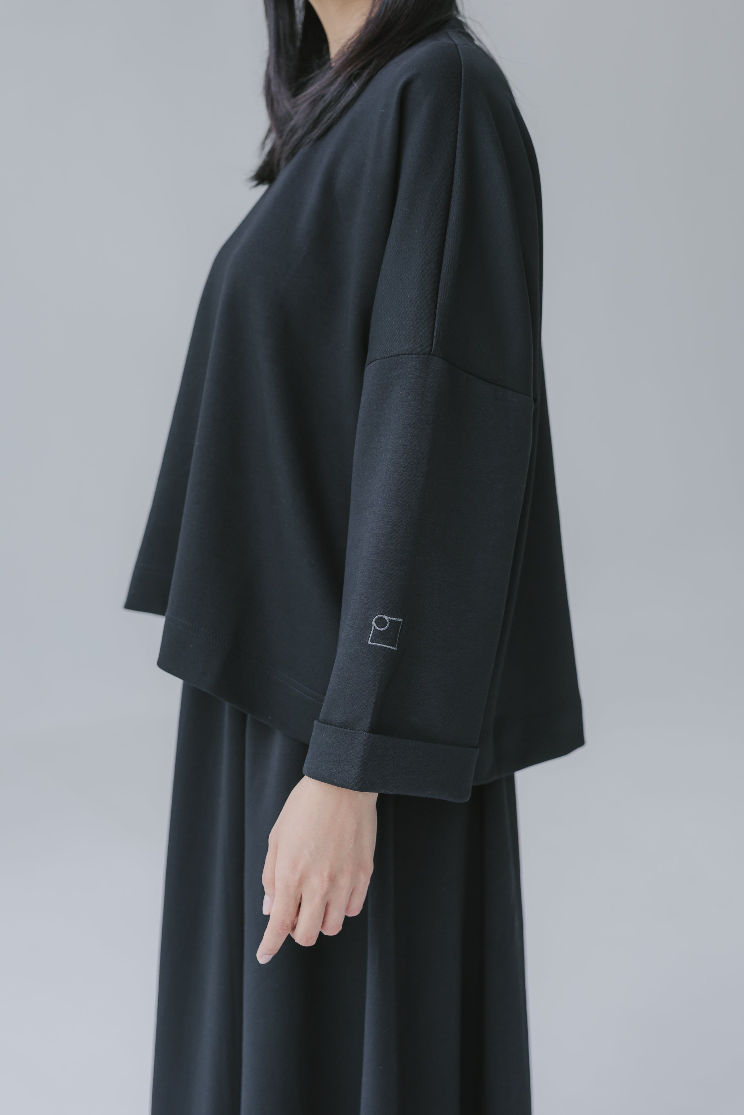 COMFORT WEAR FOLDED CUFF TOP